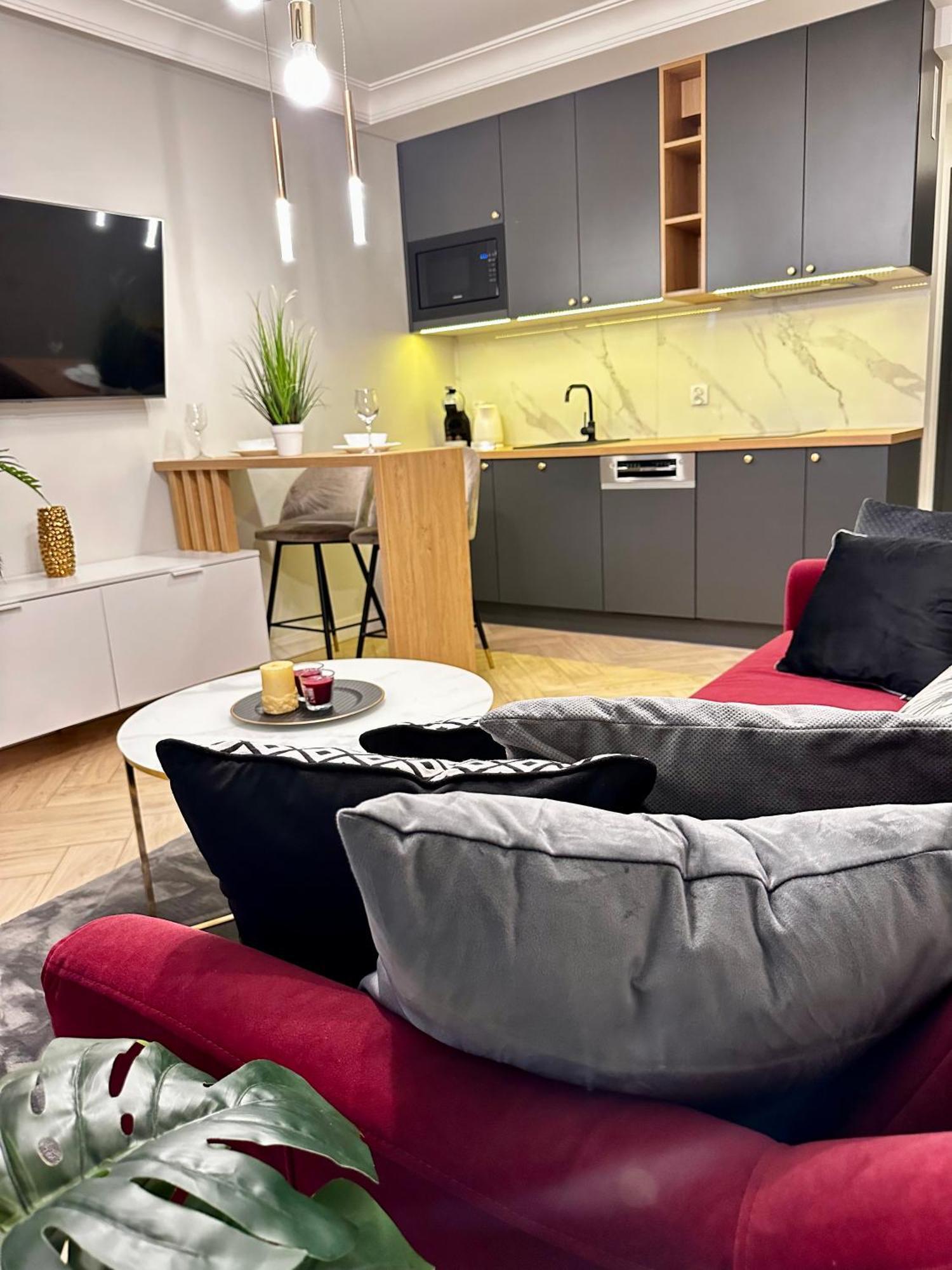 Apartamenty Kielce- Apartament Saphire Przy Zalew Kielecki, Faktura, Parking, Centrum Bagian luar foto